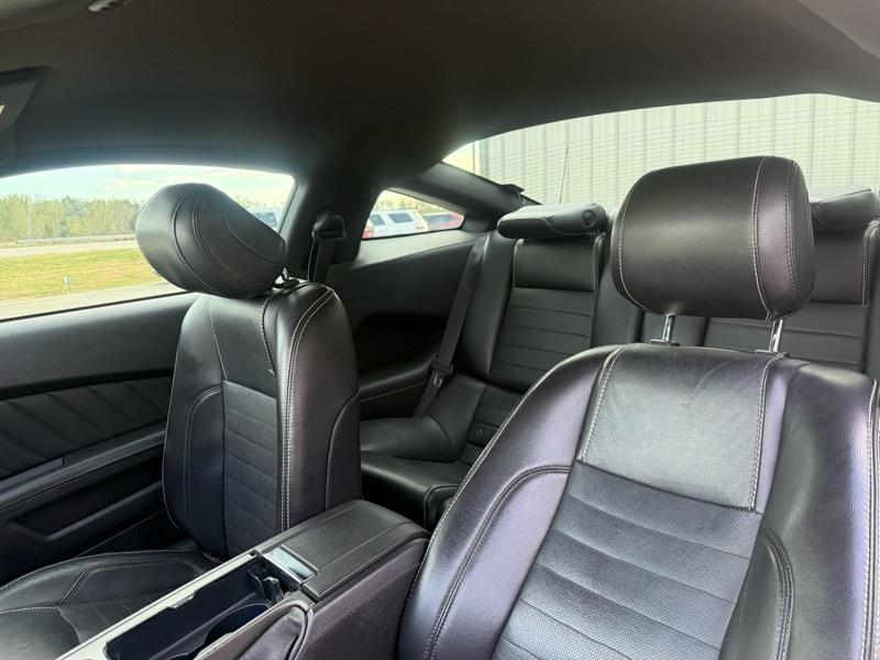 Ford Mustang V6 Coupe 2014