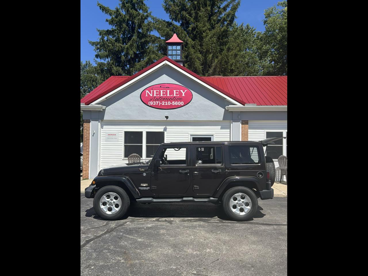 2013 Jeep Wrangler Unlimited Sahara 4WD