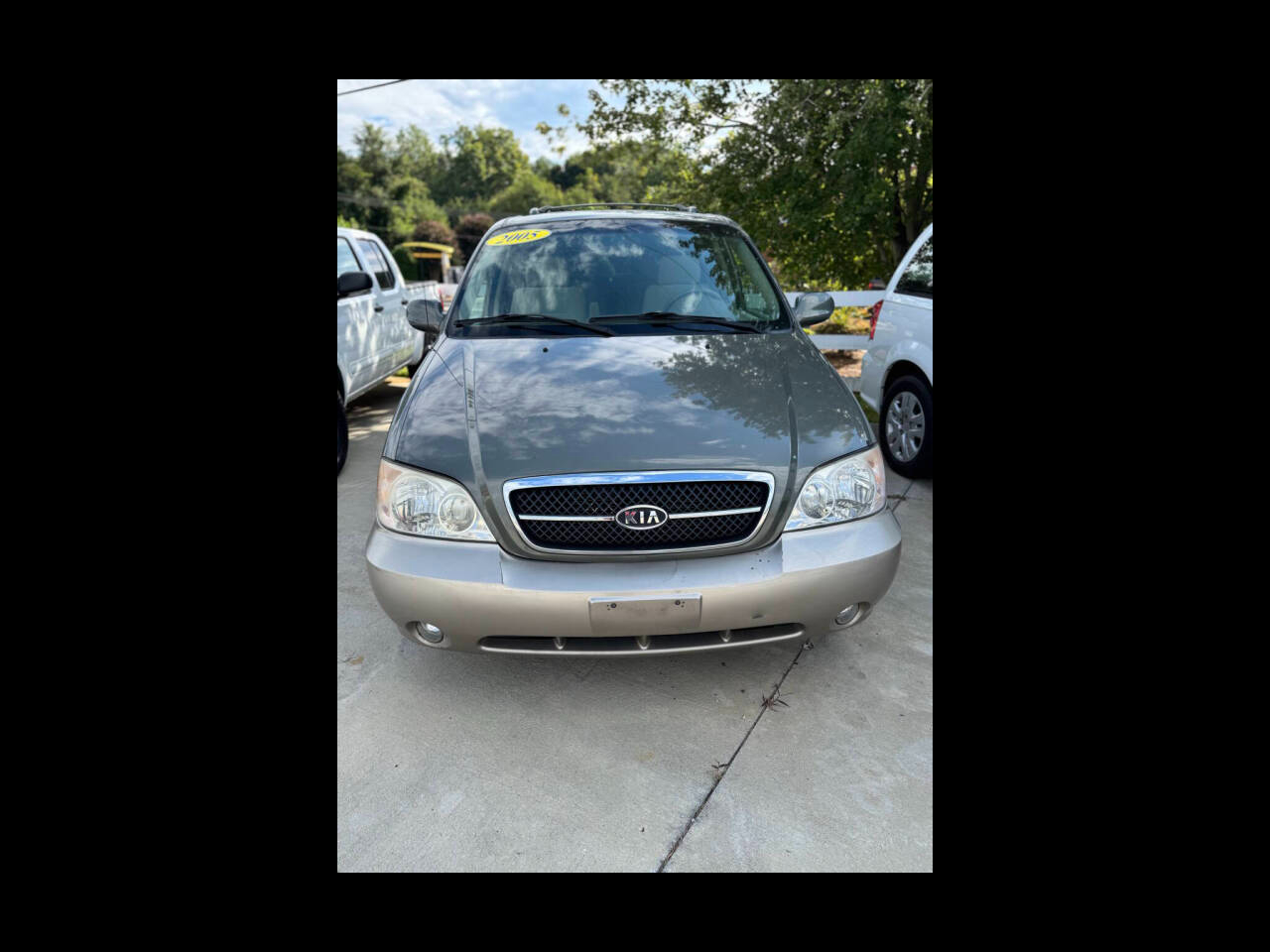 2005 Kia Sedona LX