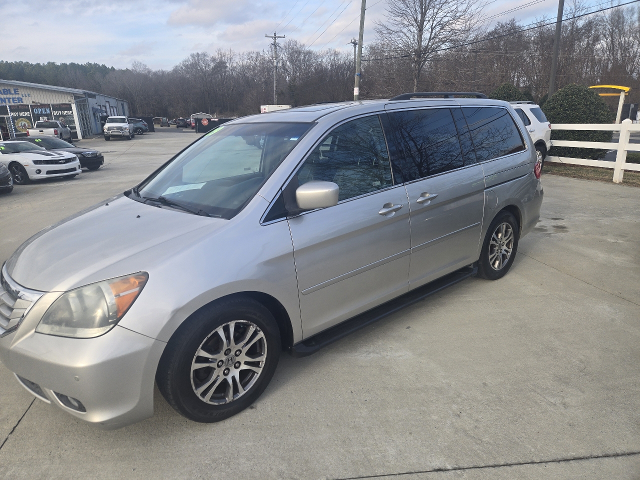 2009 Honda Odyssey Touring w/ PAX Tires