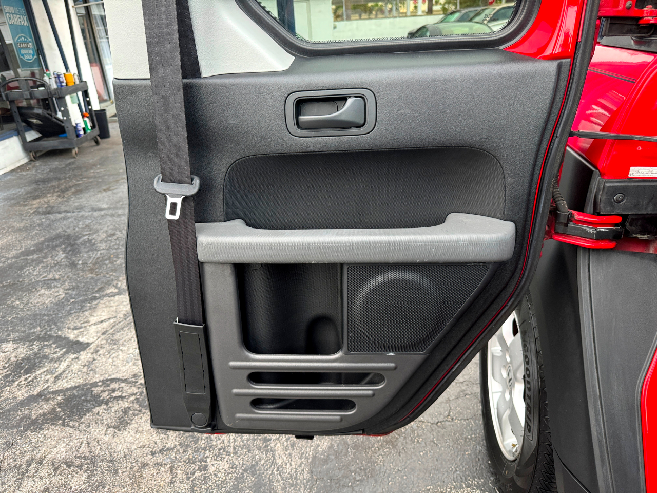 Honda Element EX 2WD 4-spd AT 2005