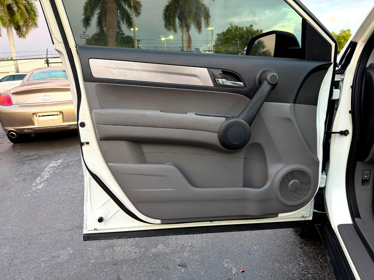 Honda CR-V LX 2WD 5-Speed AT 2010