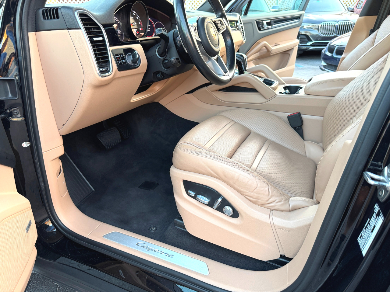 Porsche Cayenne Base 2020