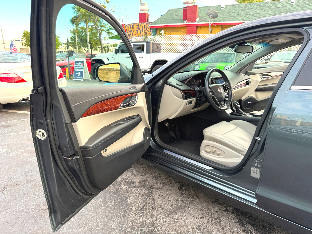 Cadillac ATS 2.0L Luxury RWD 2013