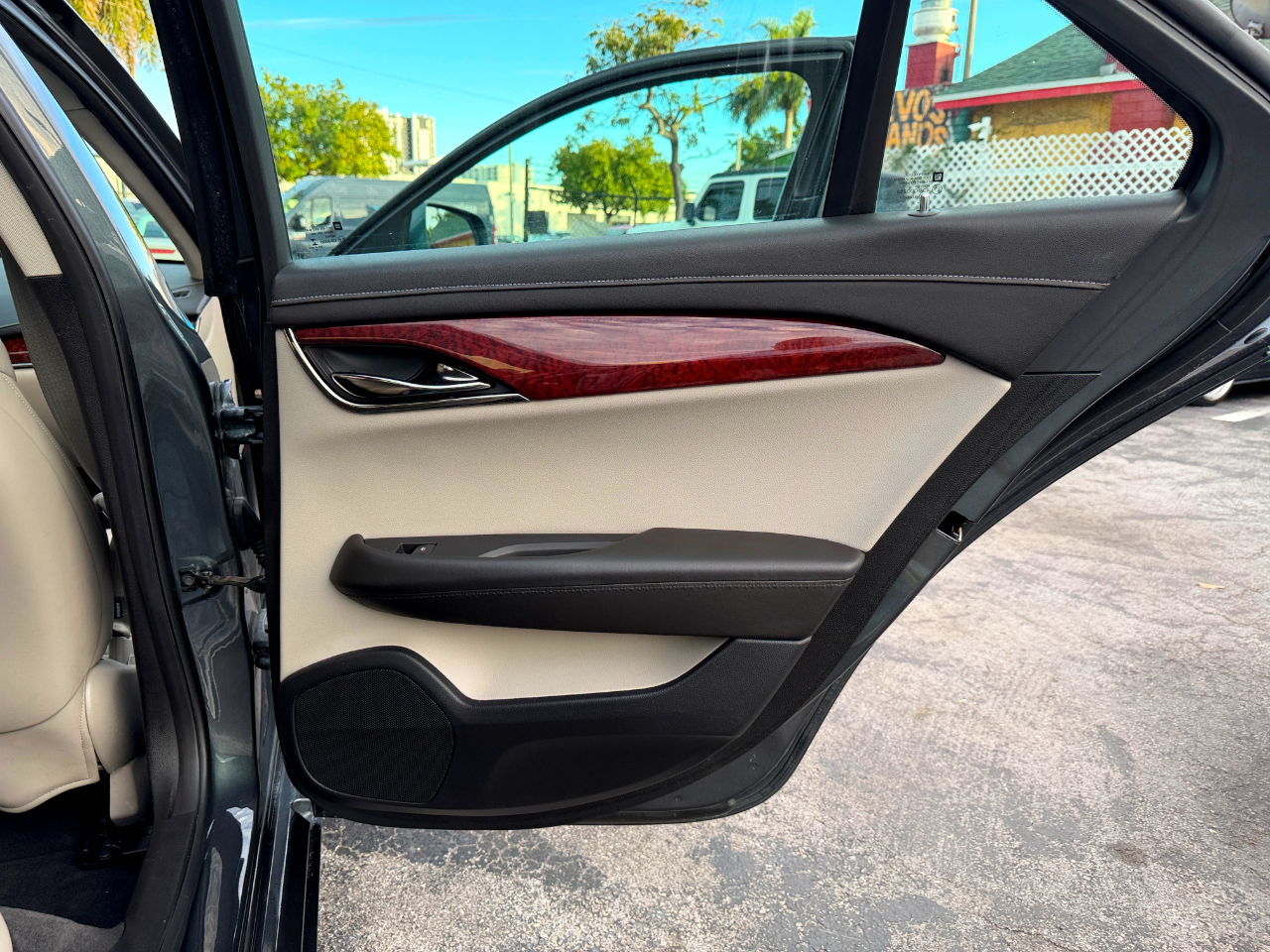 Cadillac ATS 2.0L Luxury RWD 2013