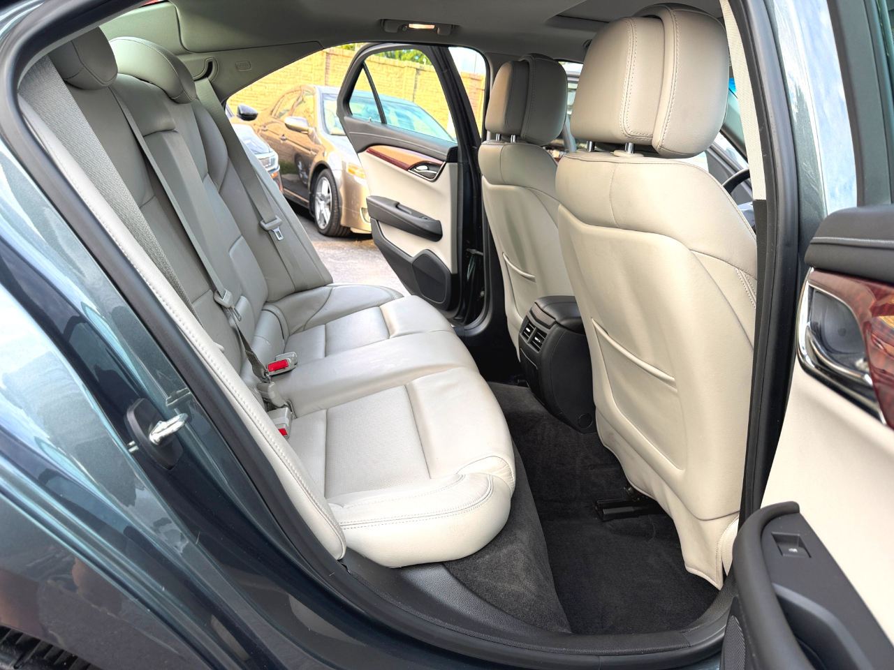 Cadillac ATS 2.0L Luxury RWD 2013