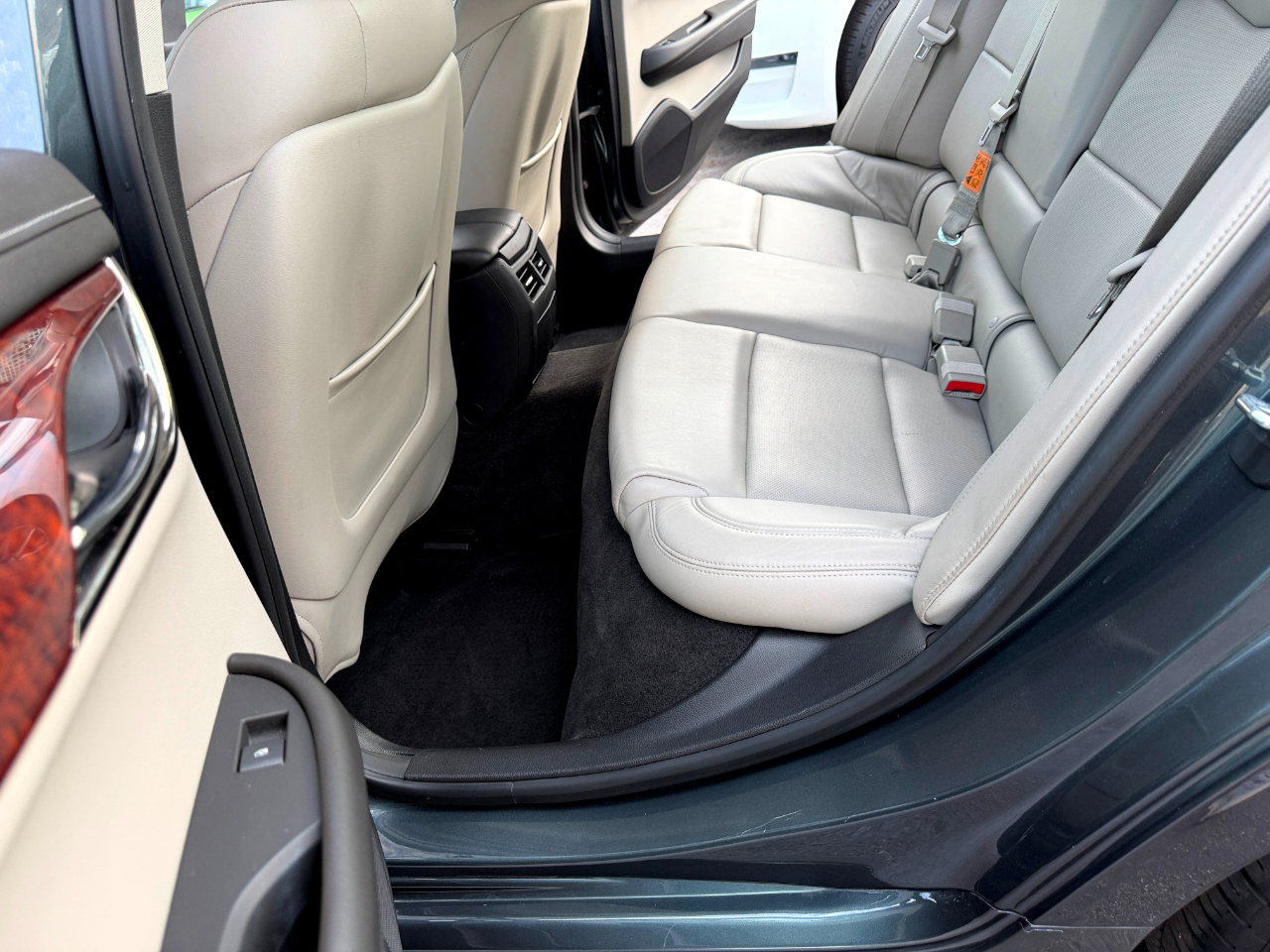 Cadillac ATS 2.0L Luxury RWD 2013