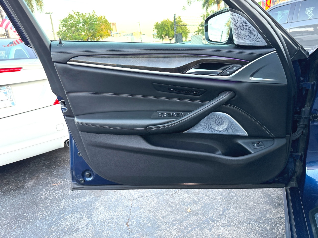 BMW 5-Series M550i xDrive 2019