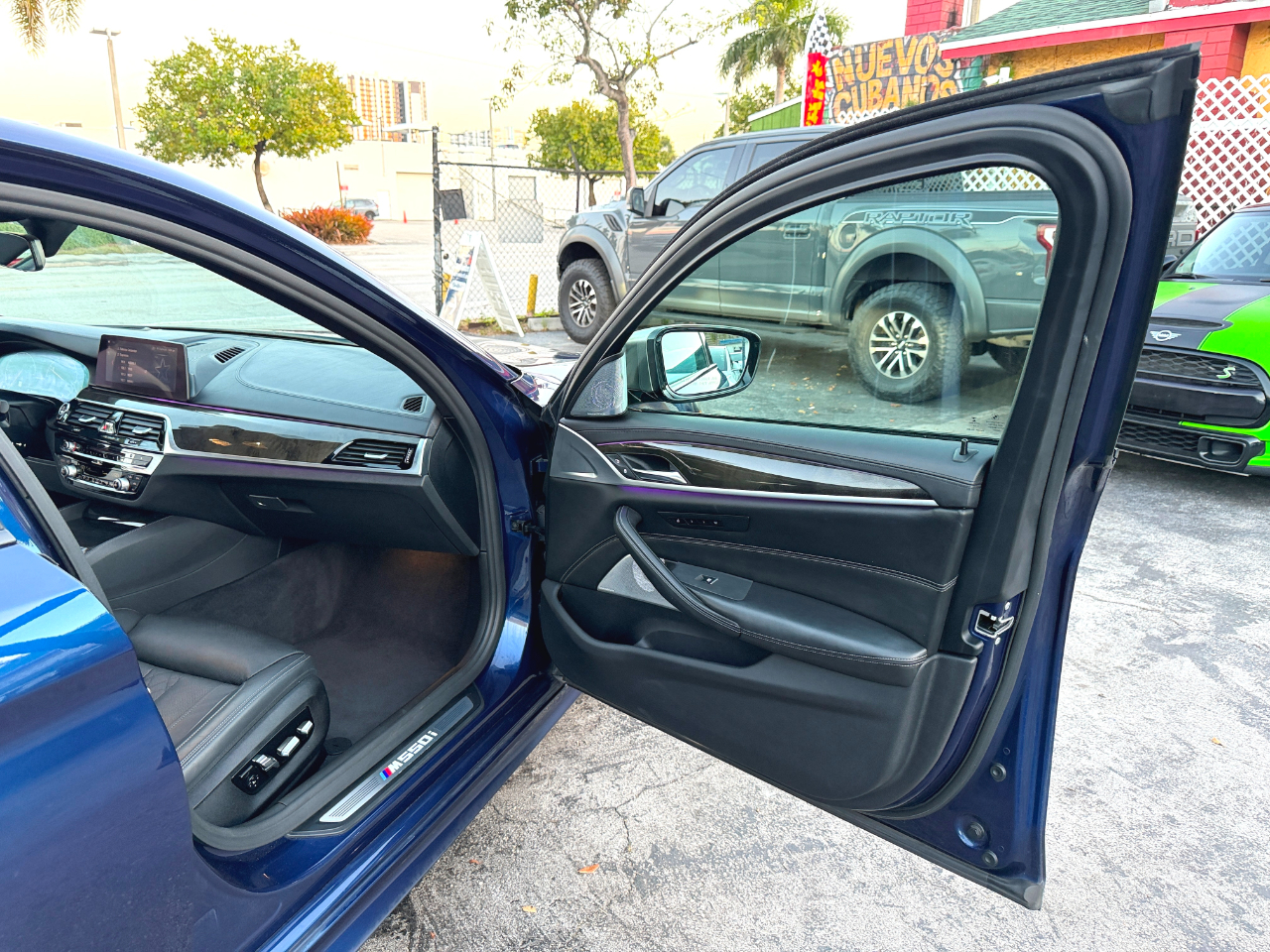 BMW 5-Series M550i xDrive 2019