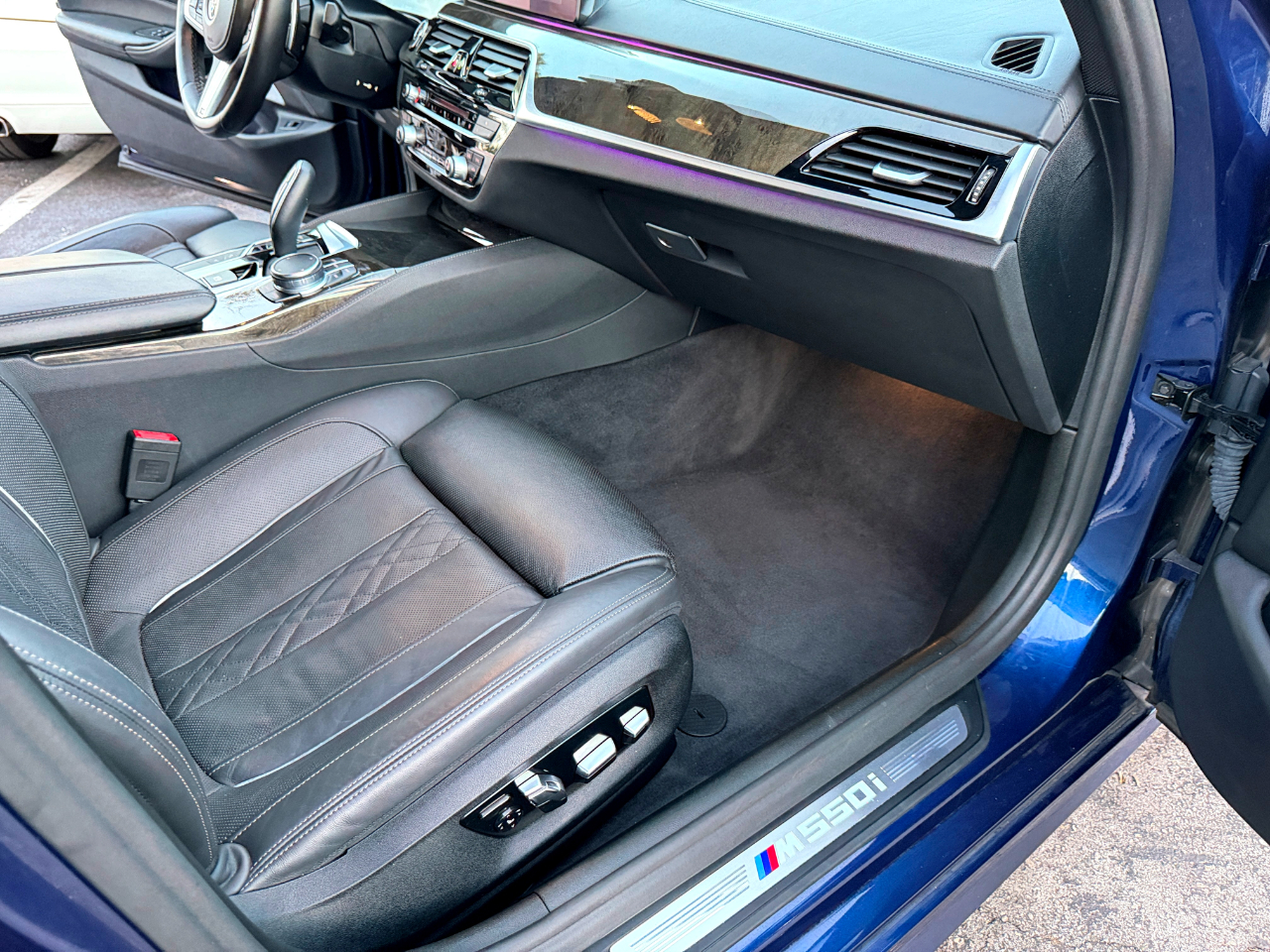 BMW 5-Series M550i xDrive 2019