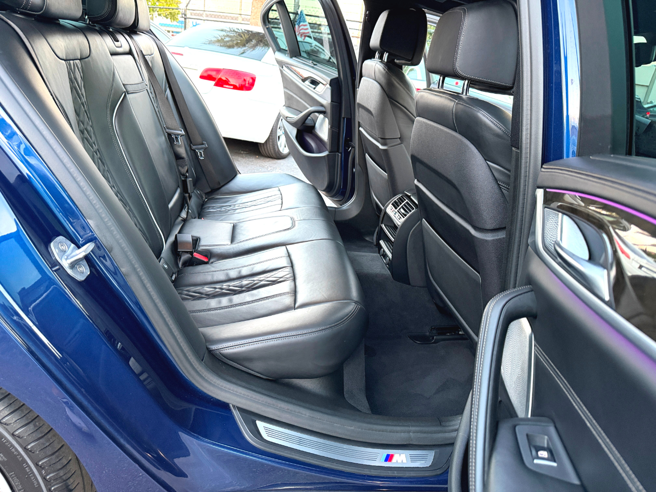 BMW 5-Series M550i xDrive 2019