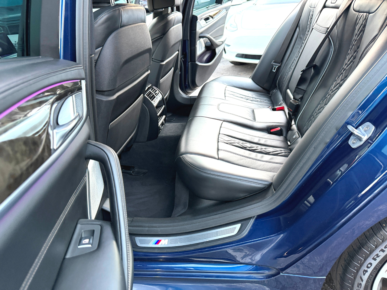 BMW 5-Series M550i xDrive 2019