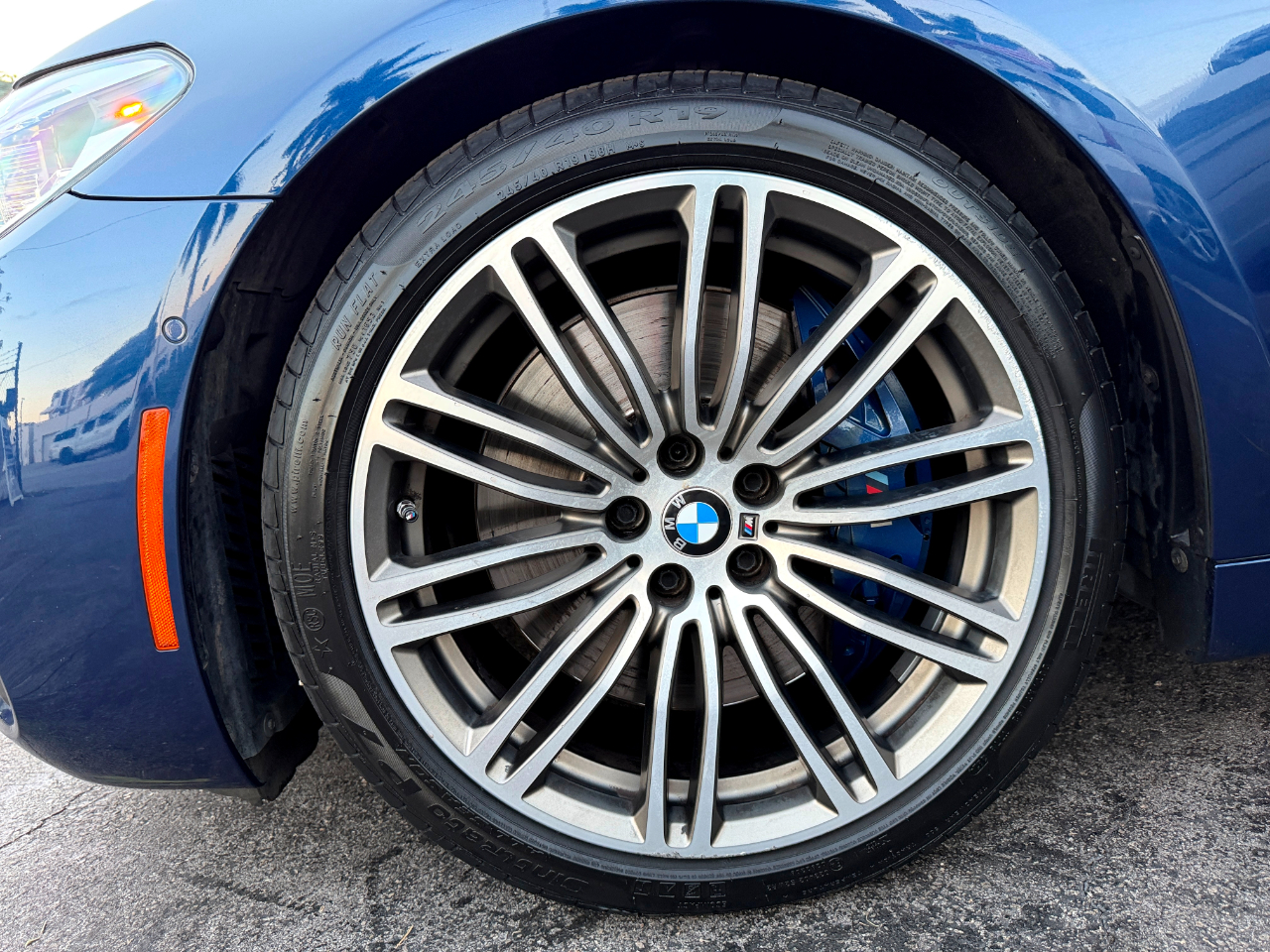 BMW 5-Series M550i xDrive 2019