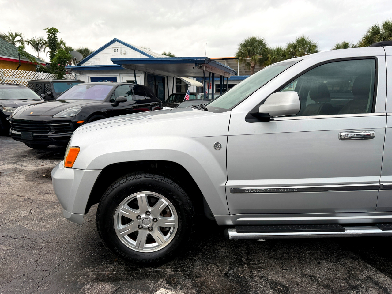 Jeep Grand Cherokee Overland 4WD 2009