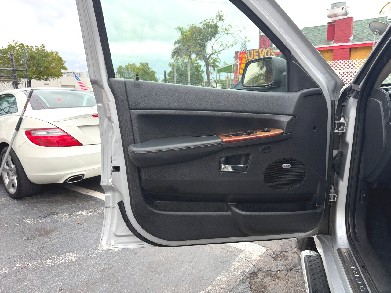 Jeep Grand Cherokee Overland 4WD 2009