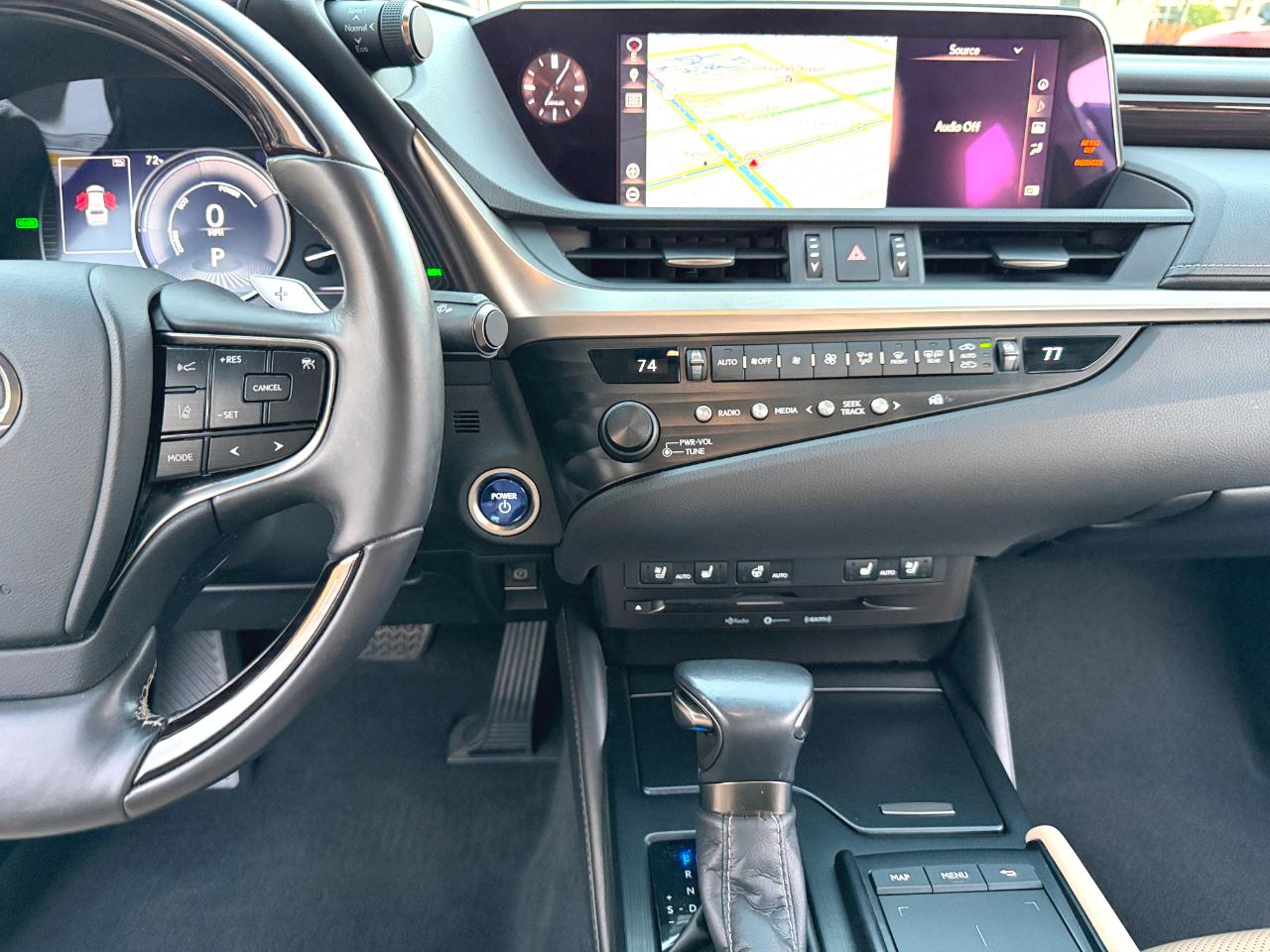 Lexus ES 300h Base 2019