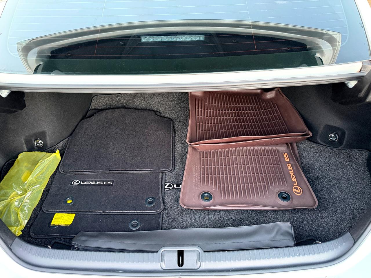 Lexus ES 300h Base 2019