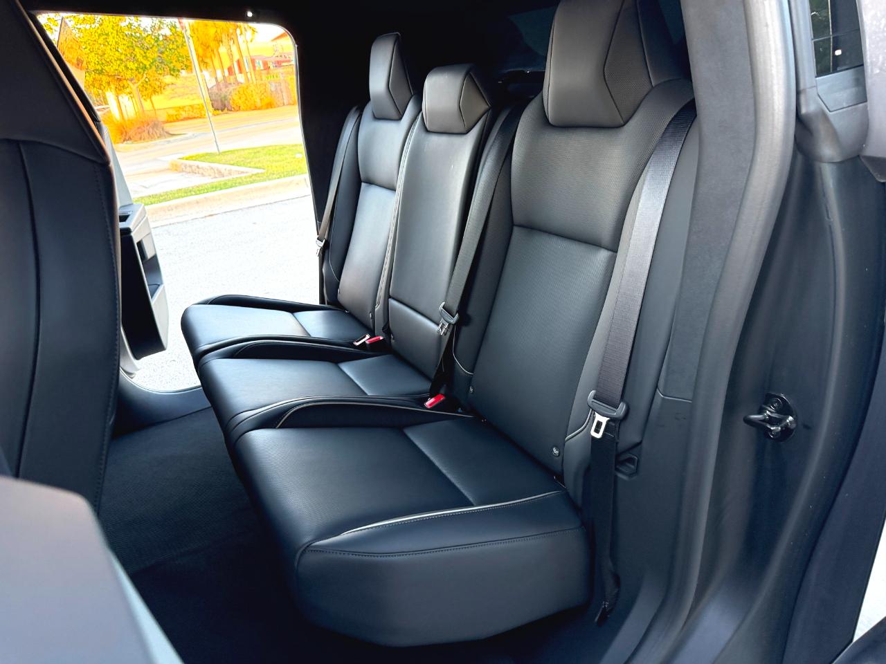 Tesla Cybertruck Base 2025