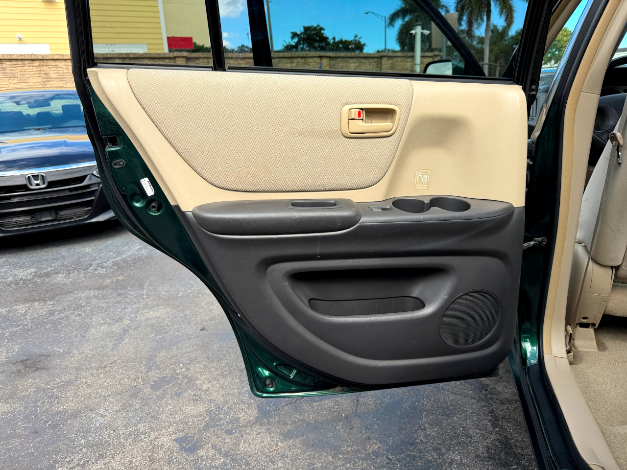 Toyota Highlander 2WD 2003