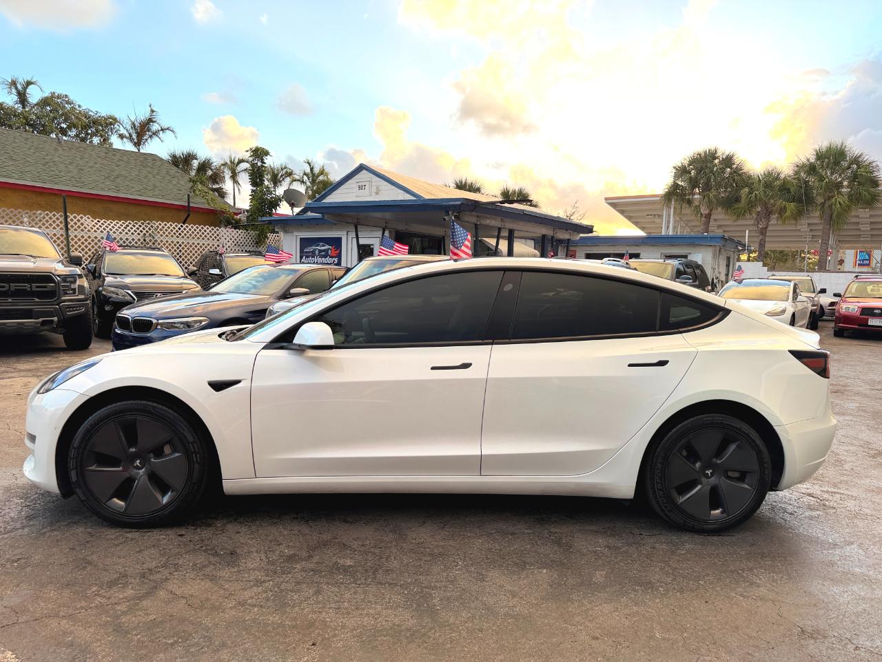 Tesla Model 3 Standard Range Plus 2021