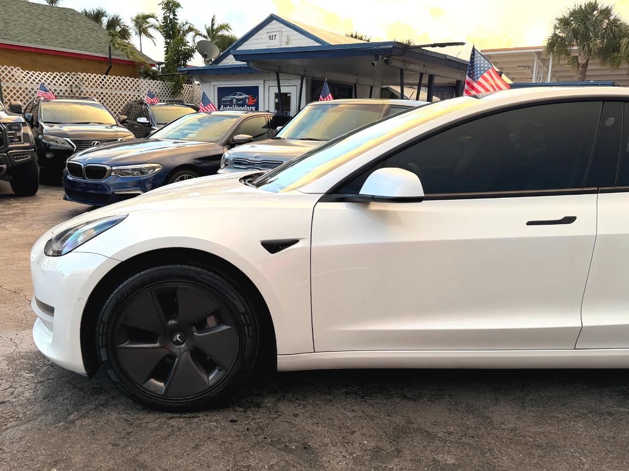 Tesla Model 3 Standard Range Plus 2021