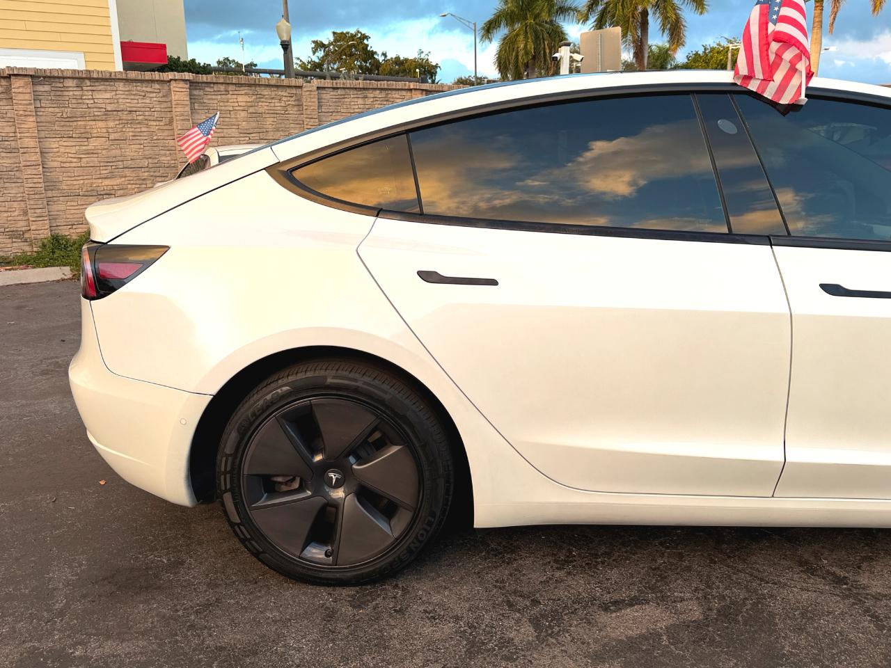 Tesla Model 3 Standard Range Plus 2021