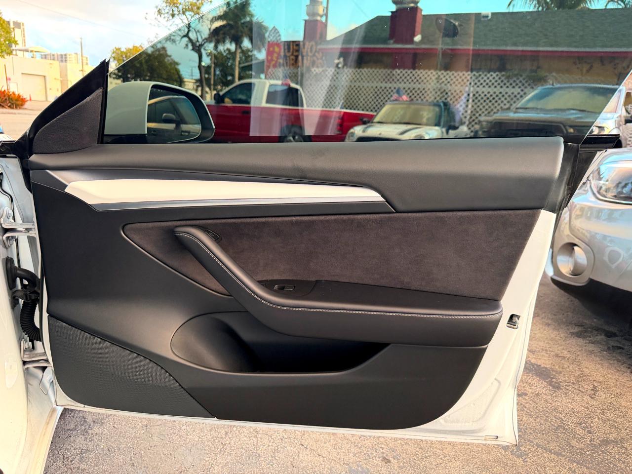 Tesla Model 3 Standard Range Plus 2021