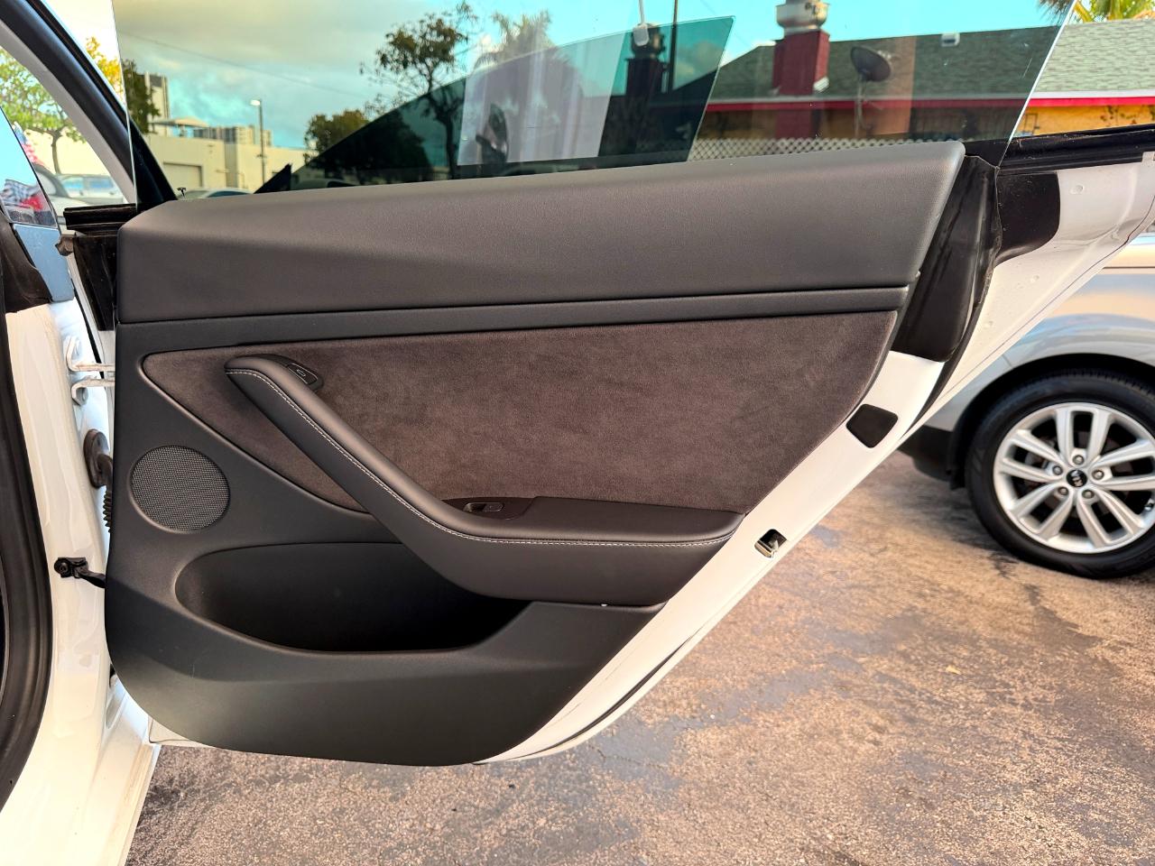 Tesla Model 3 Standard Range Plus 2021