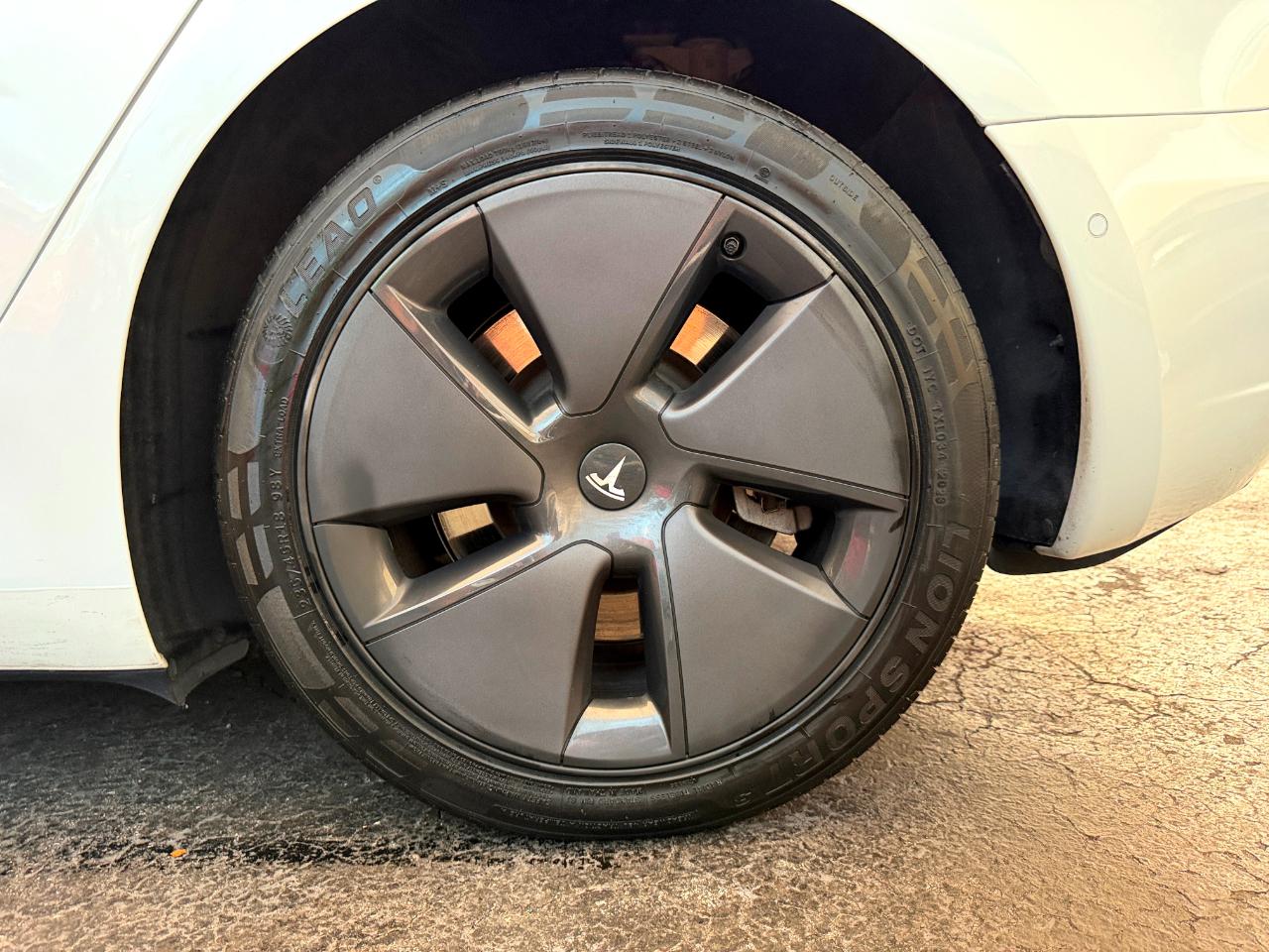 Tesla Model 3 Standard Range Plus 2021