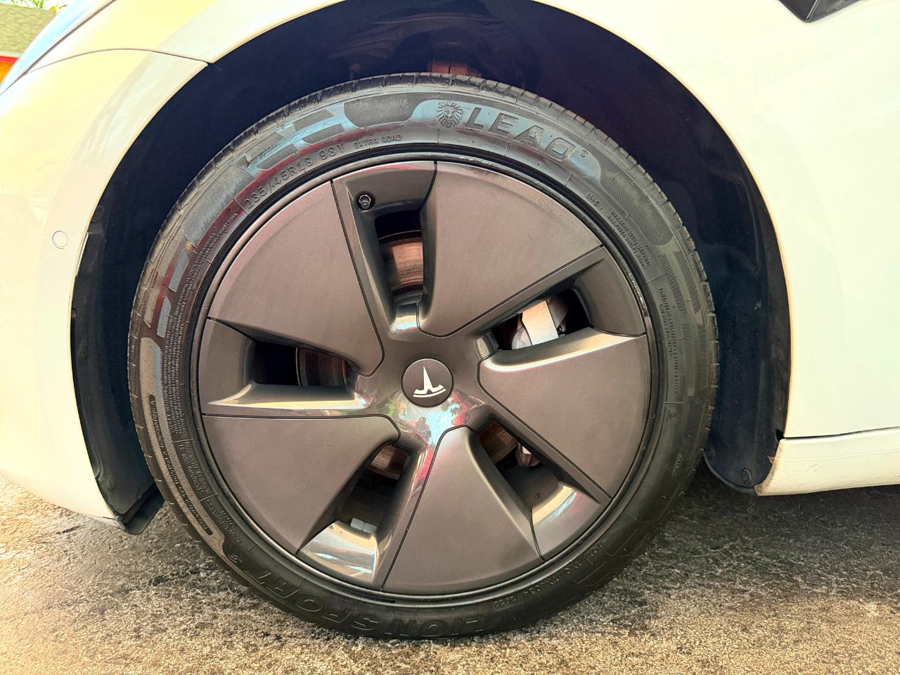 Tesla Model 3 Standard Range Plus 2021