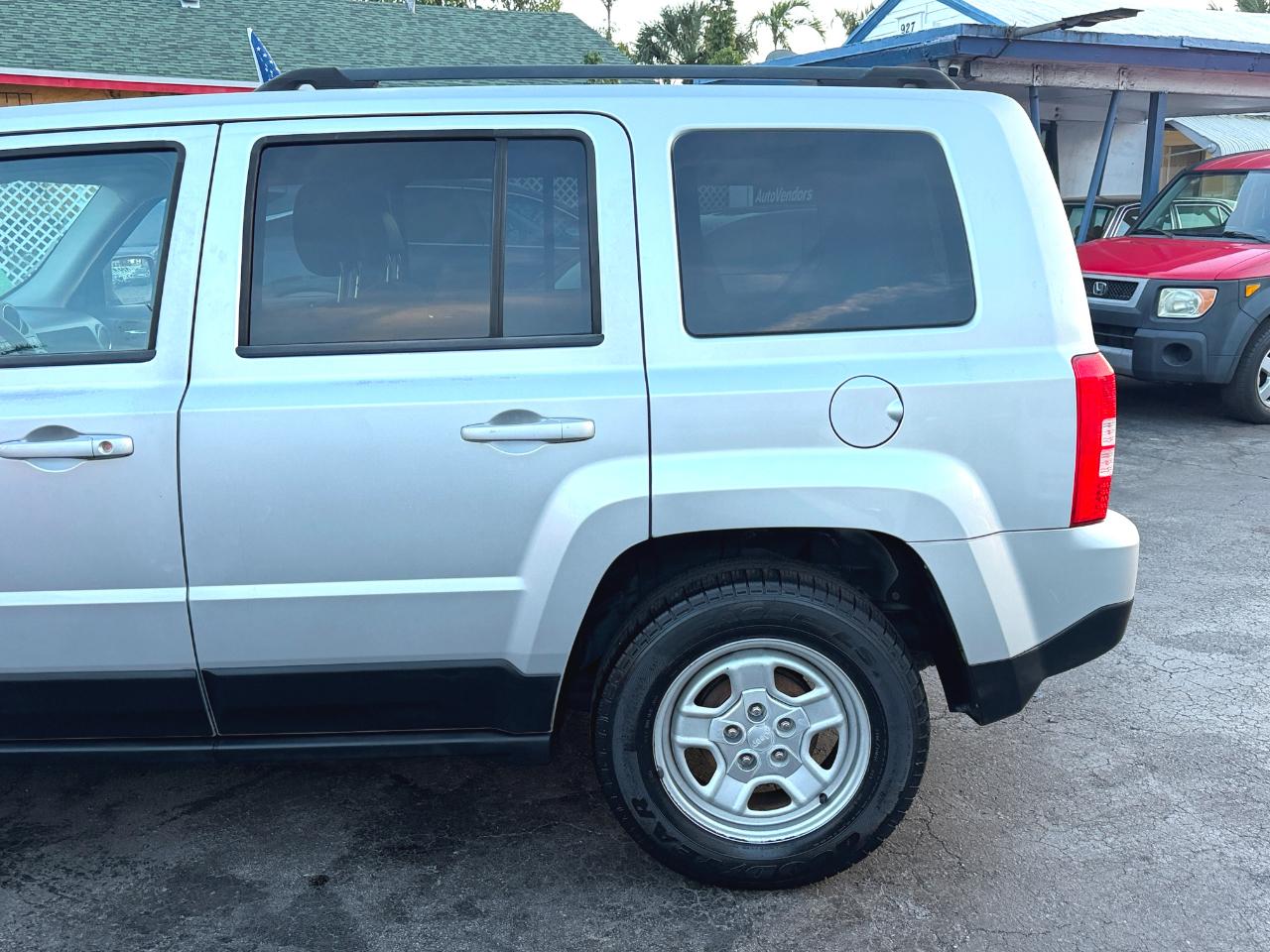 Jeep Patriot Sport 2WD 2013