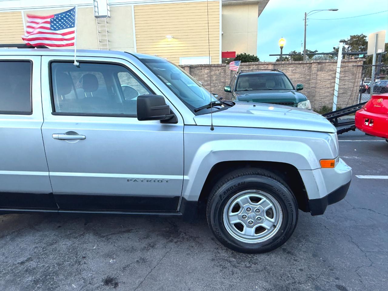 Jeep Patriot Sport 2WD 2013