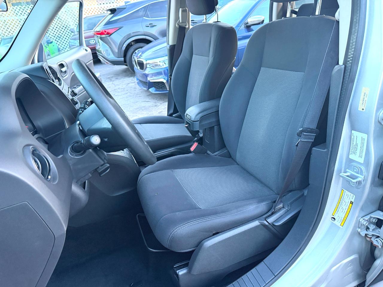 Jeep Patriot Sport 2WD 2013