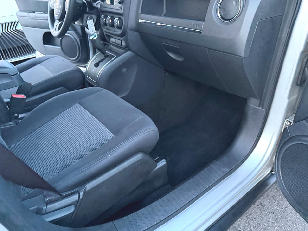 Jeep Patriot Sport 2WD 2013