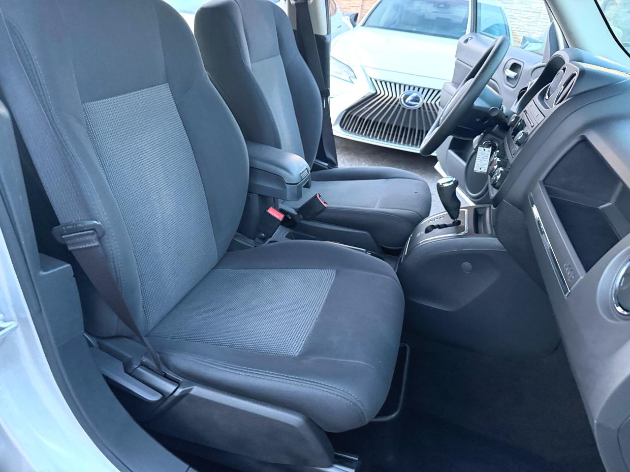 Jeep Patriot Sport 2WD 2013