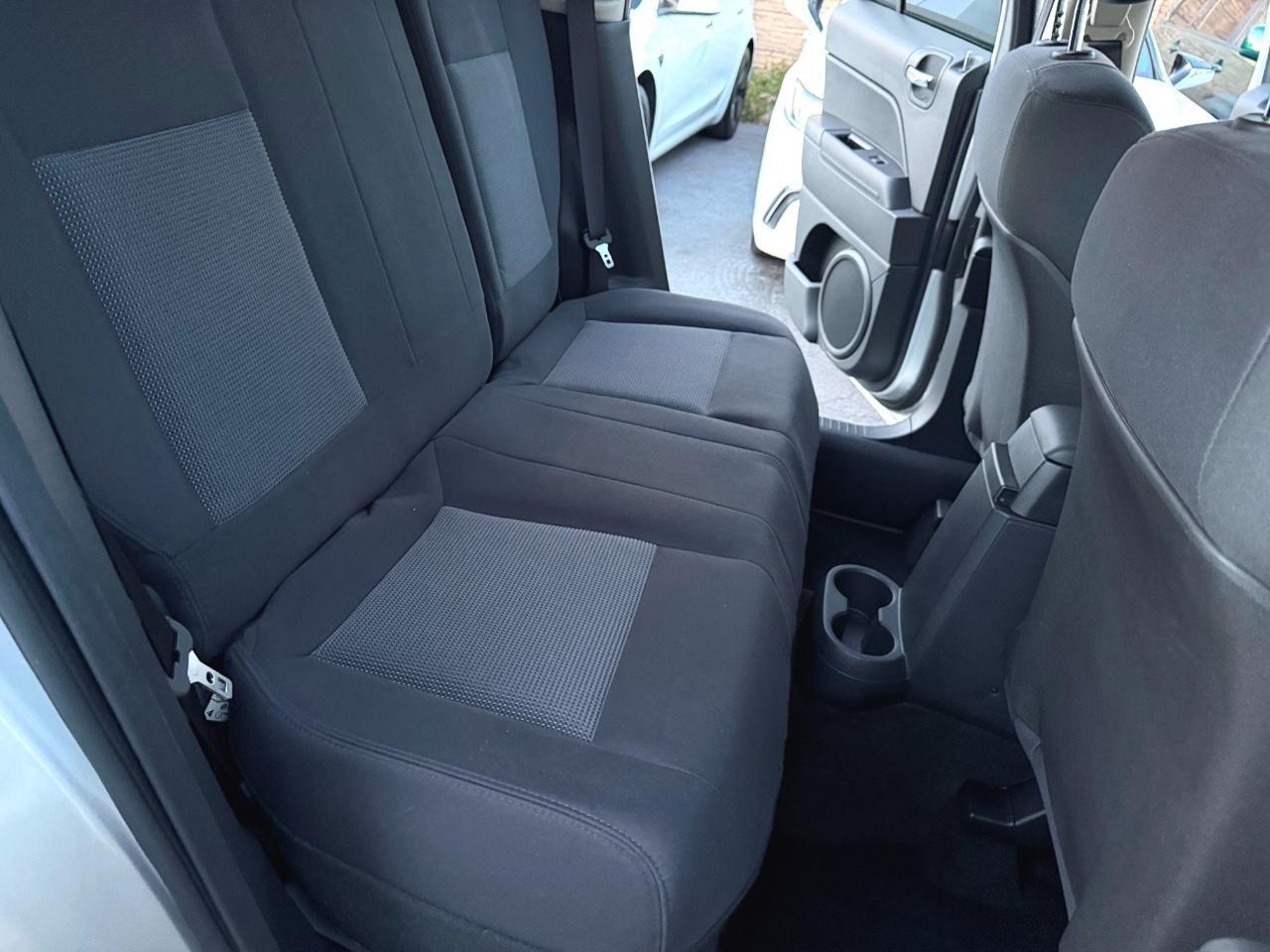 Jeep Patriot Sport 2WD 2013