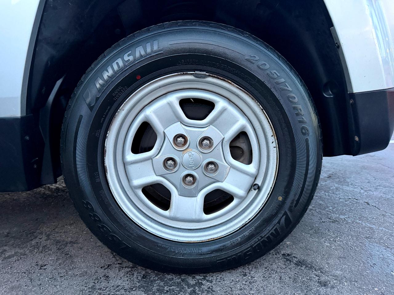 Jeep Patriot Sport 2WD 2013