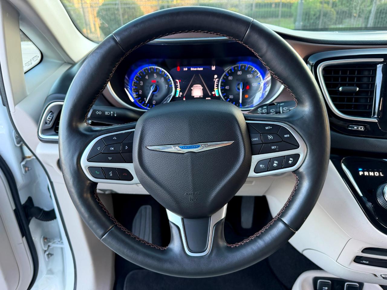 Chrysler Pacifica Touring-L Plus 2019