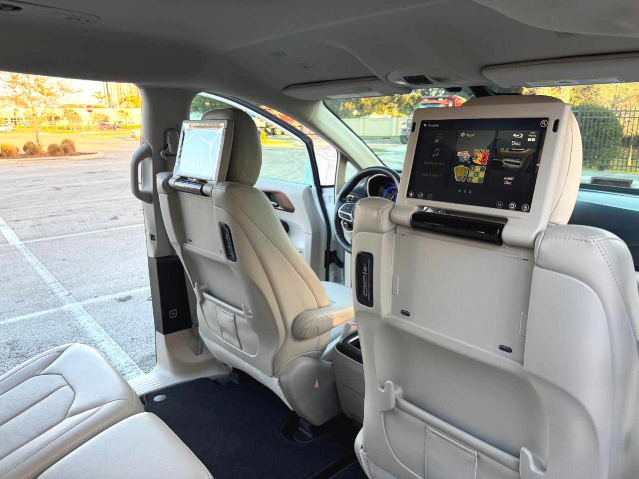 Chrysler Pacifica Touring-L Plus 2019