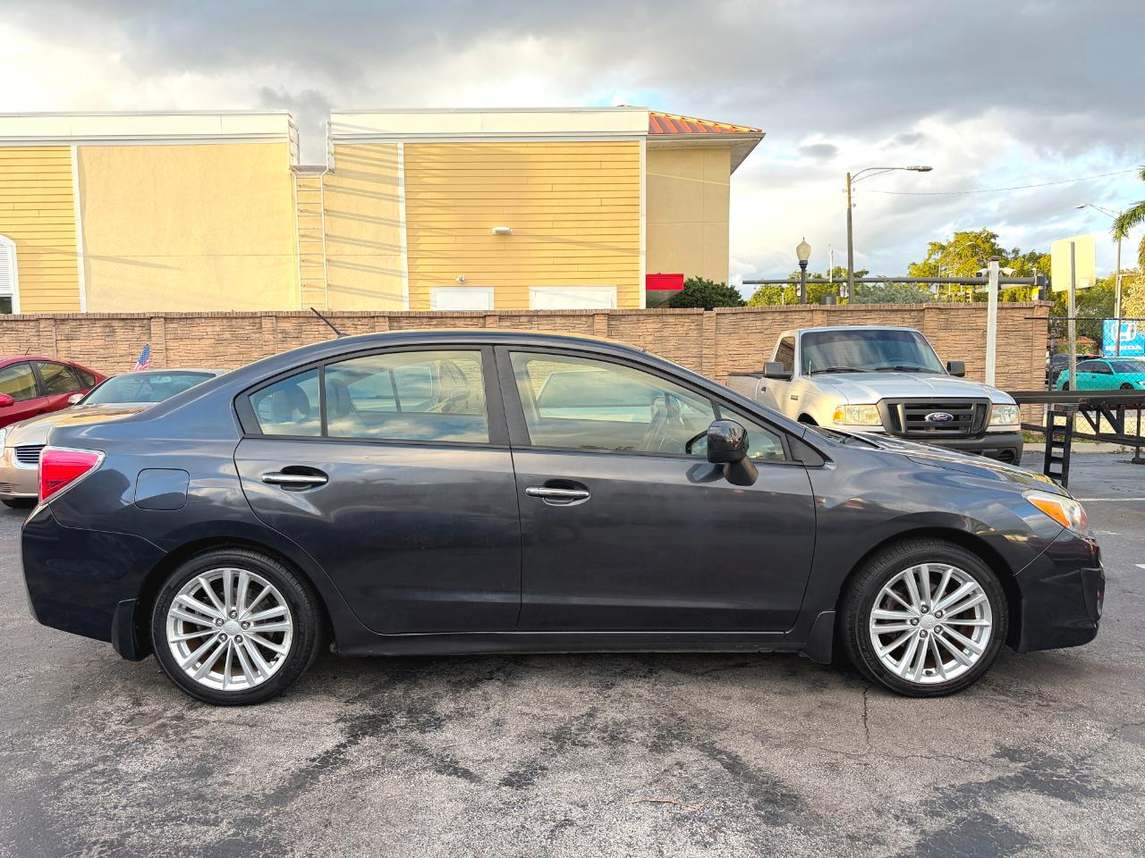 Subaru Impreza Limited 4-Door 2012