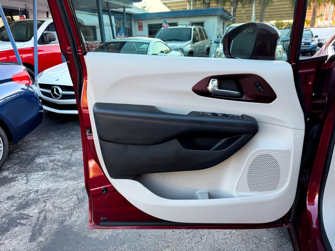 Chrysler Pacifica Limited 2020