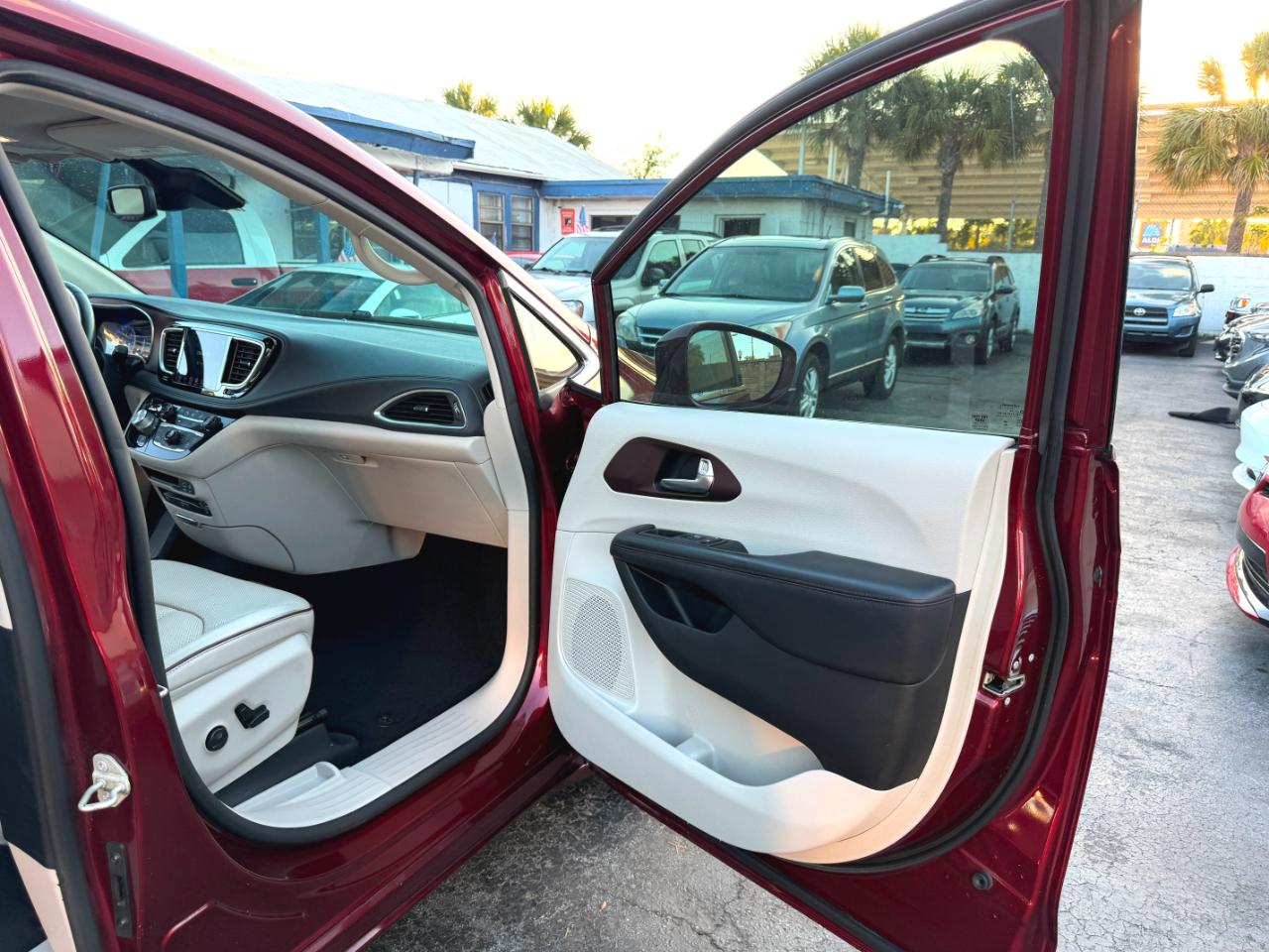 Chrysler Pacifica Limited 2020