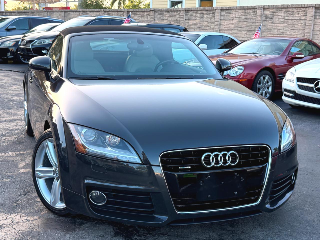 Audi TT 2.0T Roadster quattro S tronic 2011