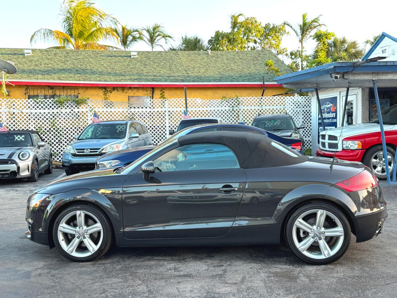Audi TT 2.0T Roadster quattro S tronic 2011