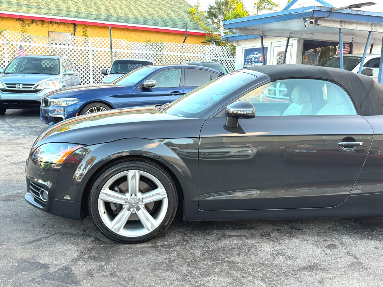 Audi TT 2.0T Roadster quattro S tronic 2011