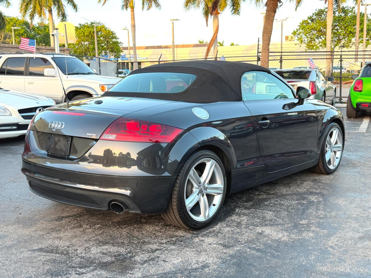 Audi TT 2.0T Roadster quattro S tronic 2011