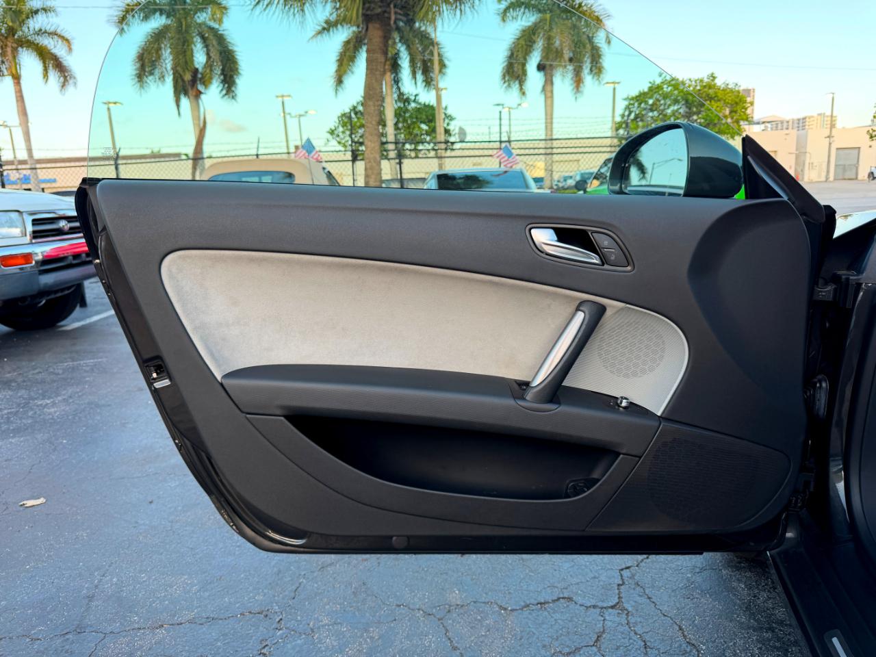 Audi TT 2.0T Roadster quattro S tronic 2011