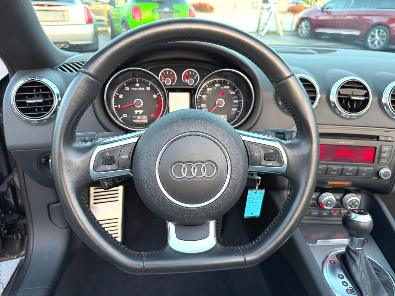 Audi TT 2.0T Roadster quattro S tronic 2011