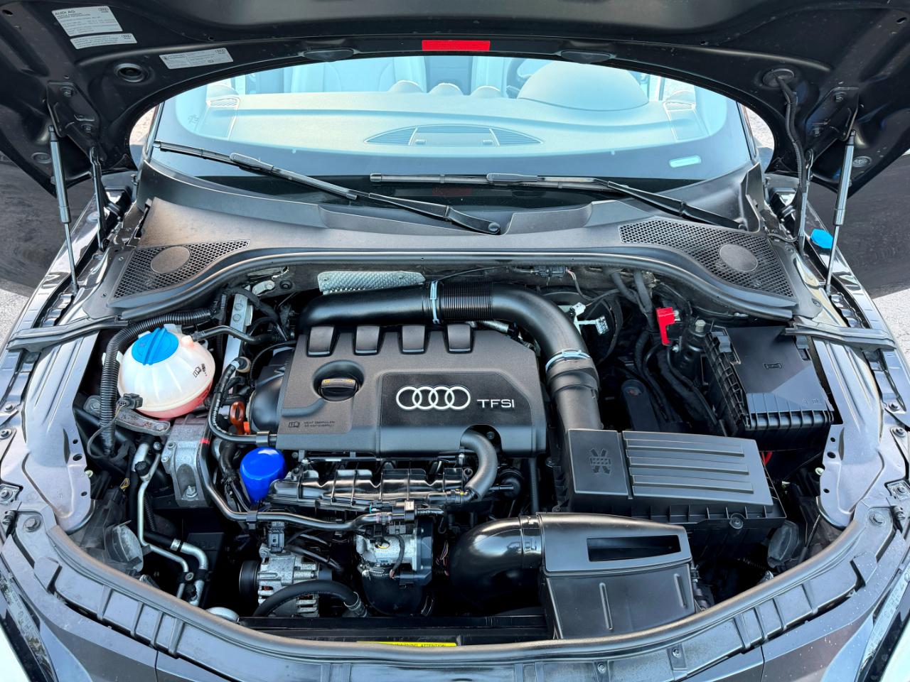 Audi TT 2.0T Roadster quattro S tronic 2011