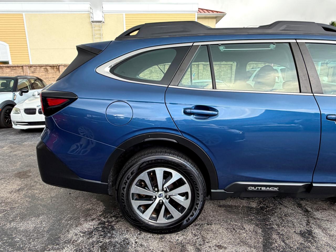 Subaru Outback Base 2022